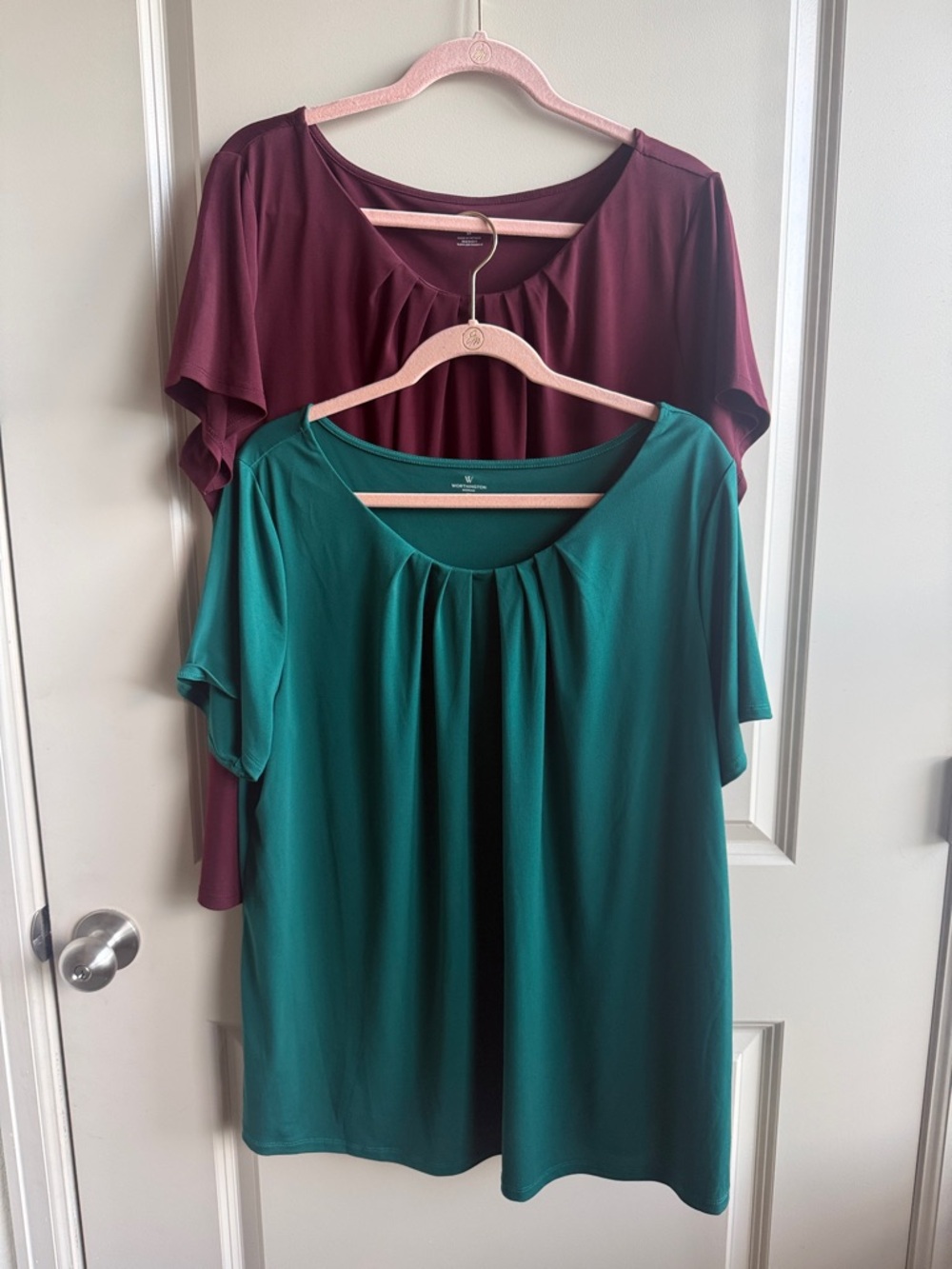 Set of 2 Women's Scoop Neck Pleated Jersey Tops - Green and Burgundy